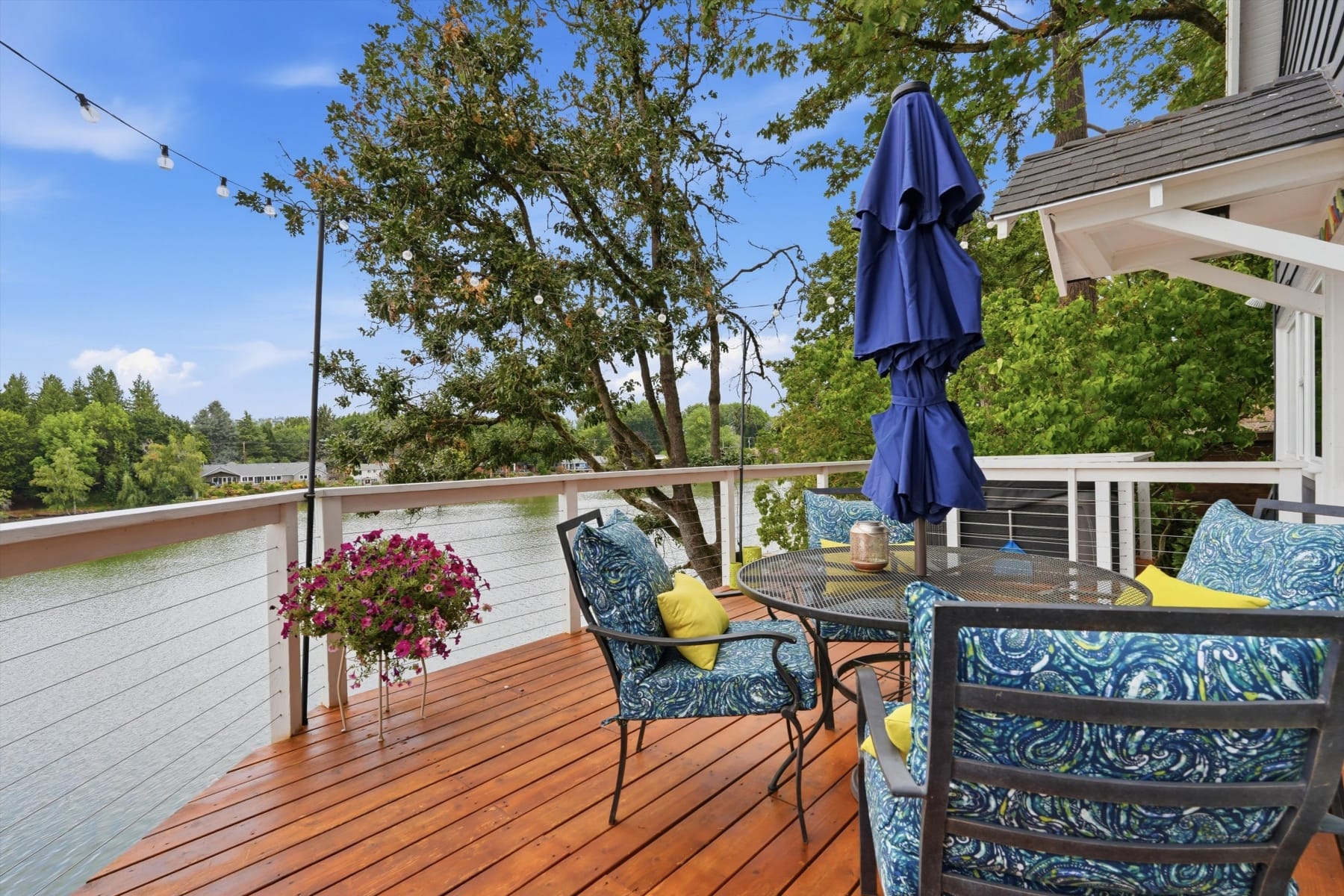  21345 NE INTERLACHEN LN Fairview, OR 97024 - 物件實景