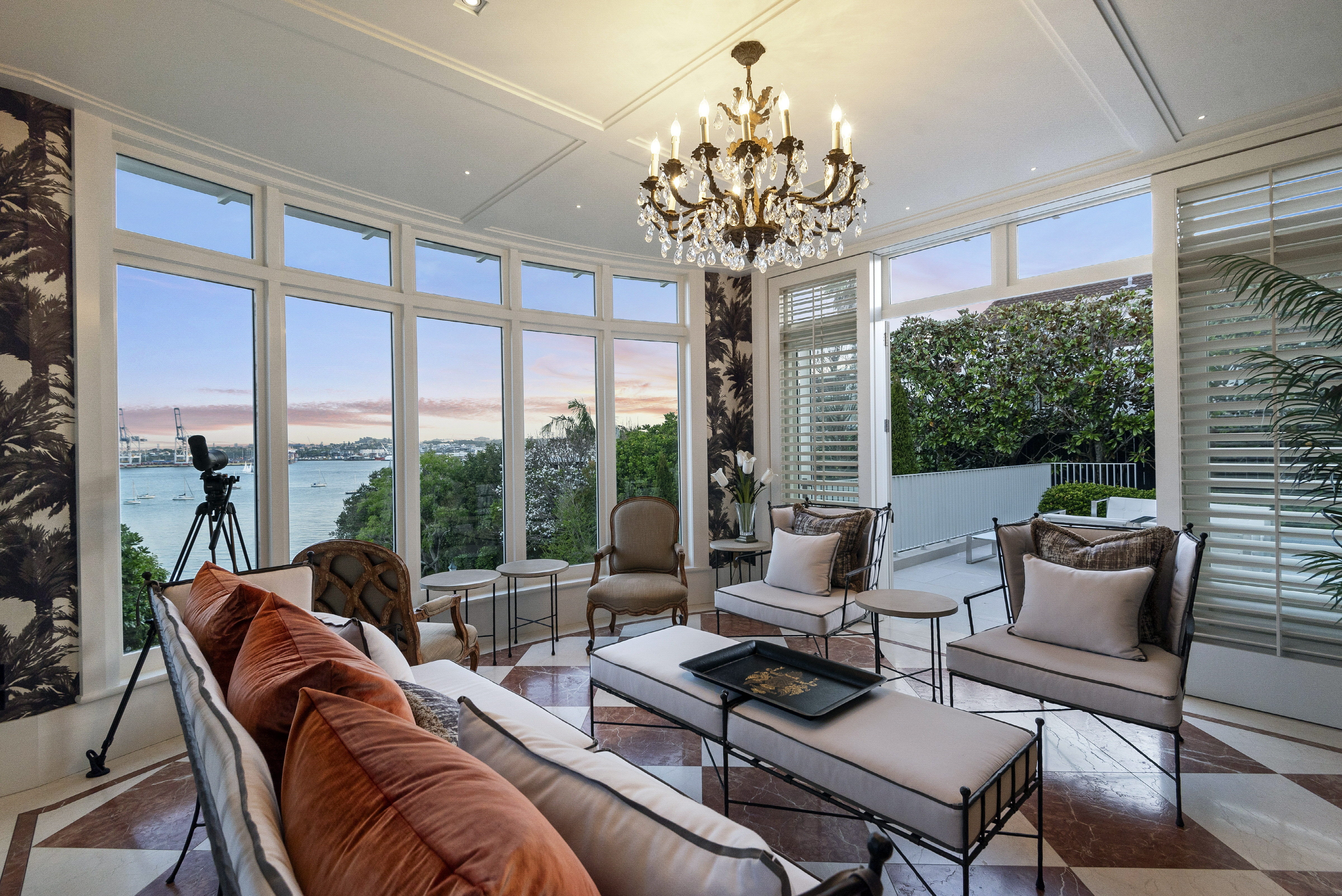  A Landmark Waterfront Estate - 物件實景