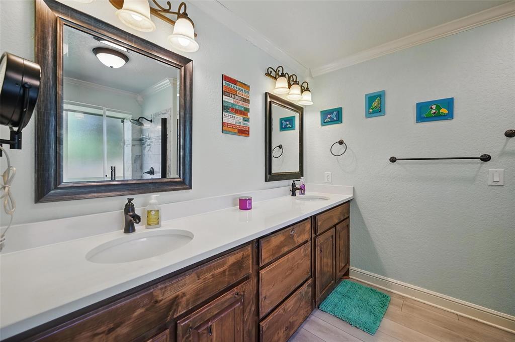 Cleburne, Texas, 76031, United States, 4 Bedrooms Bedrooms, ,4 BathroomsBathrooms,Residential,For Sale,1827195