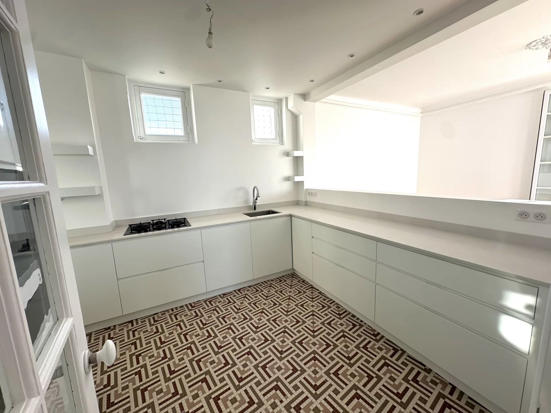 Le Vésinet, Île-de-France, 78110, FR, 2 Bedrooms Bedrooms, ,1 BathroomBathrooms,Residential,For Sale,2003303