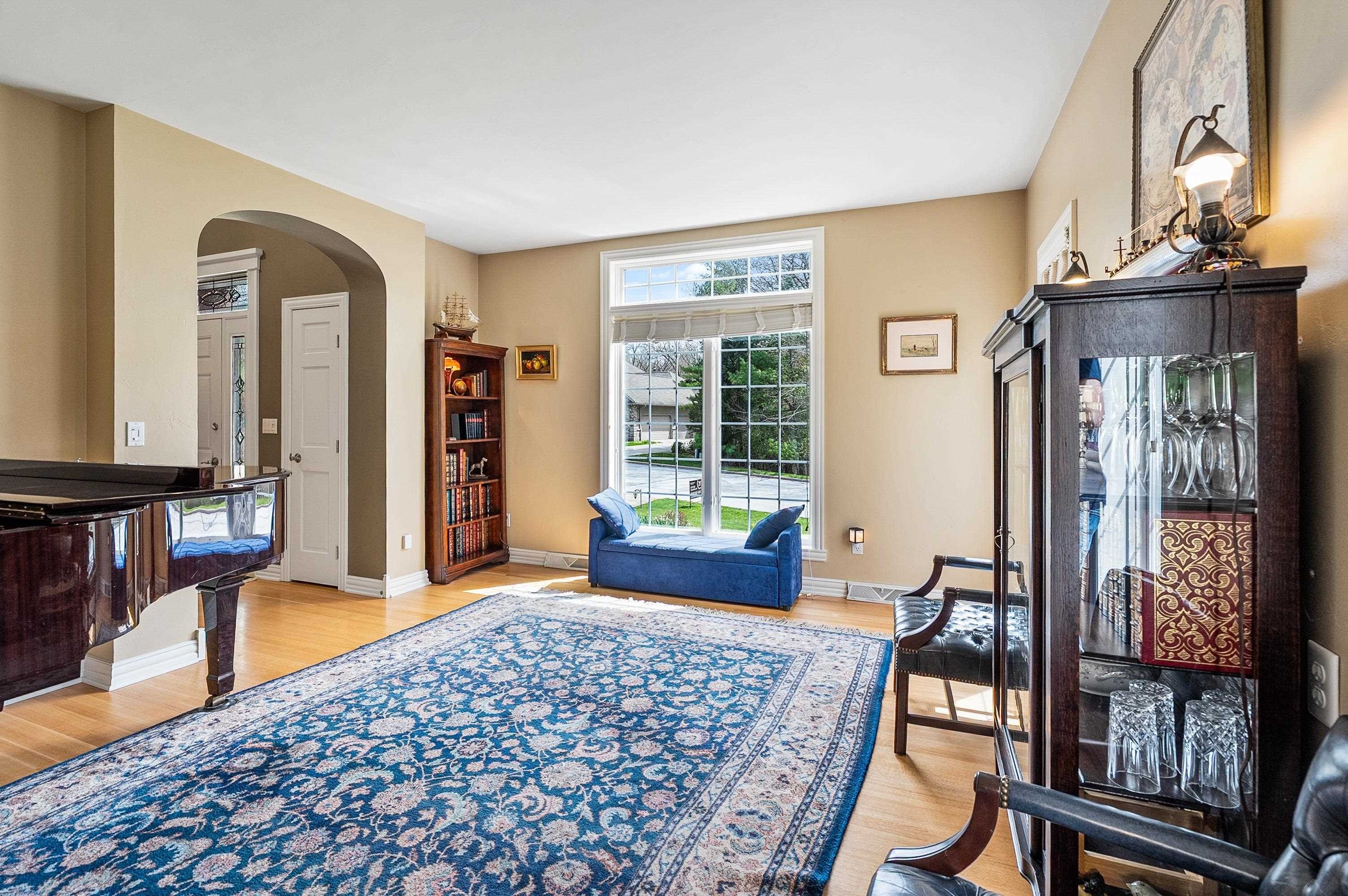 GREEN BAY, Wisconsin, 54313, United States, 4 Bedrooms Bedrooms, ,5 BathroomsBathrooms,Residential,For Sale,2048665