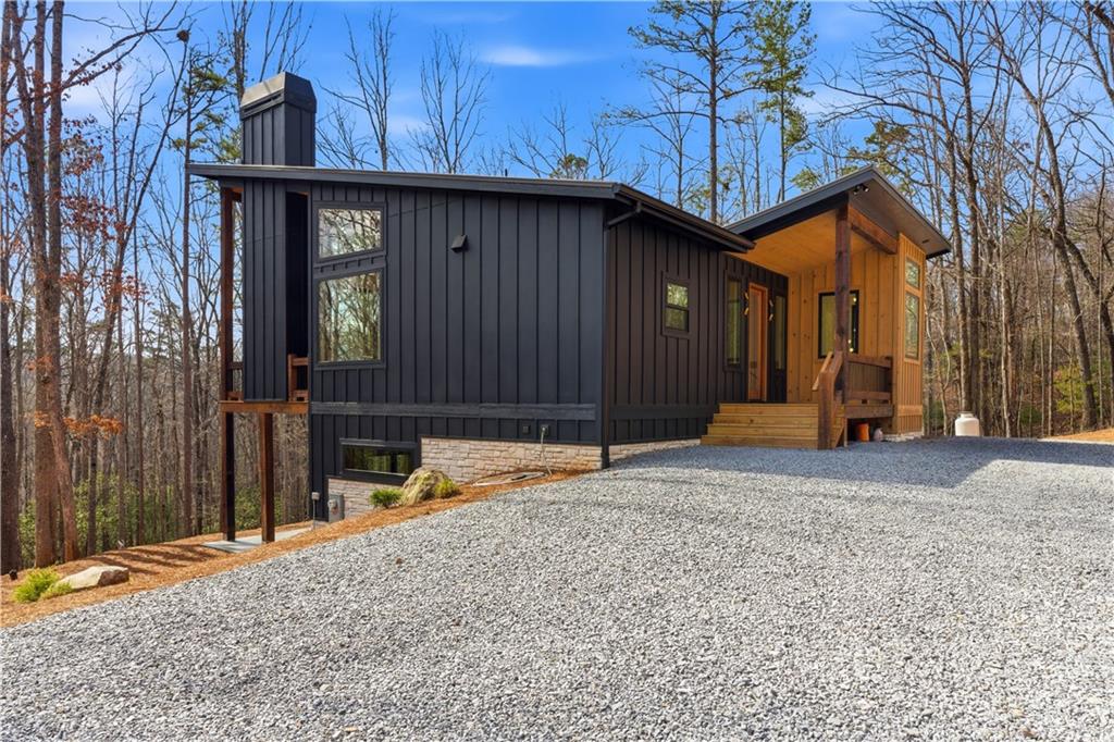 Morganton, Georgia, 30560, United States, 3 Bedrooms Bedrooms, ,4 BathroomsBathrooms,Residential,For Sale,2037777