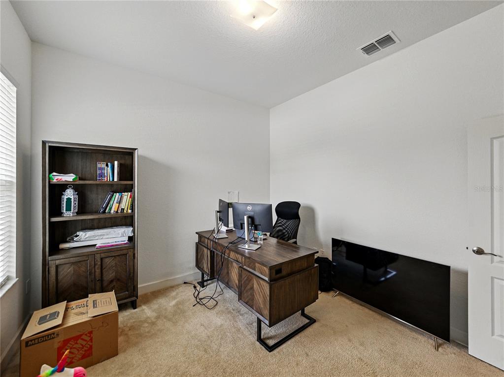 Lakeland, Florida, 33813, United States, 4 Bedrooms Bedrooms, ,3 BathroomsBathrooms,Residential,For Sale,1829235