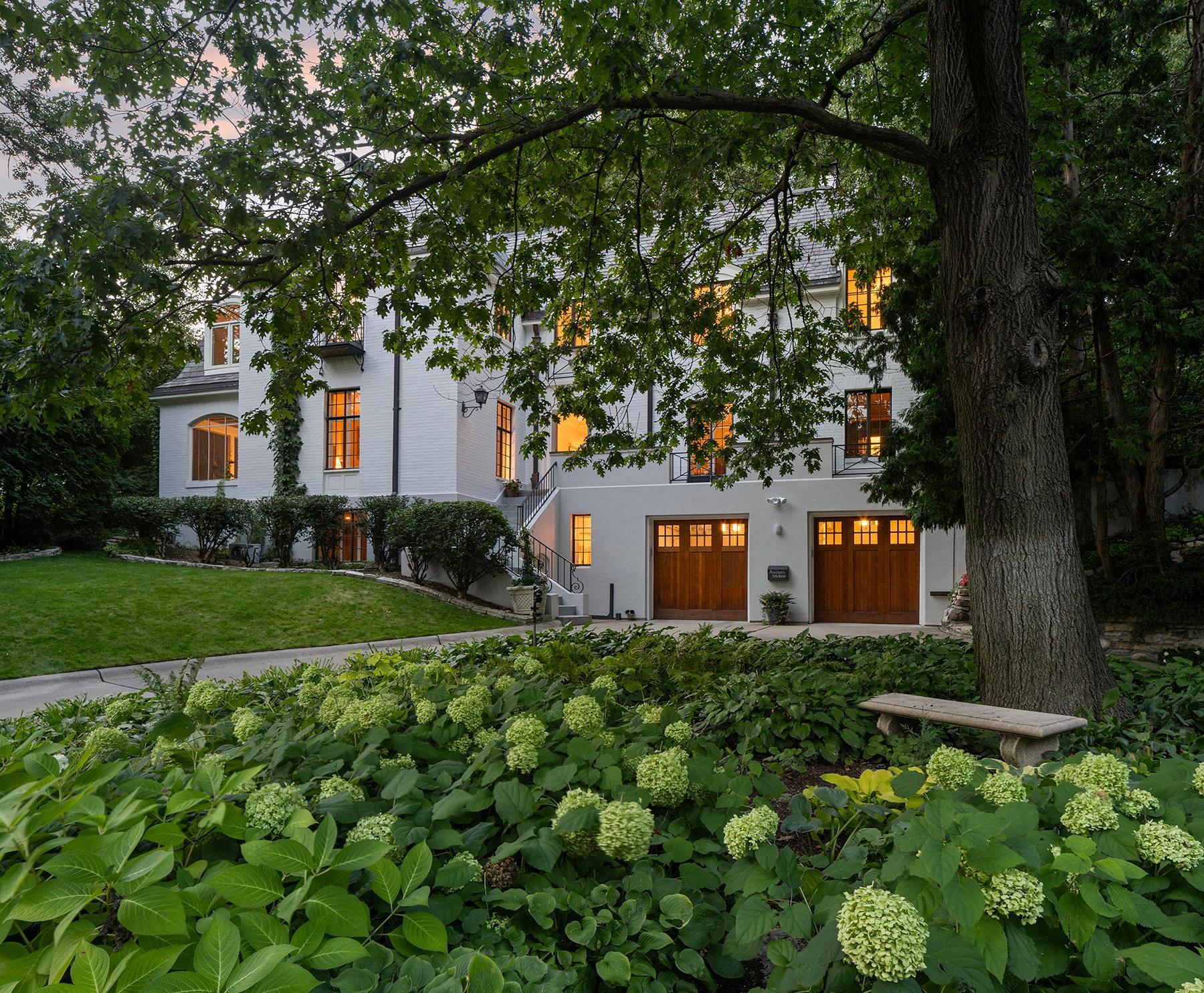 Minneapolis, Minnesota, 55416, United States, 4 Bedrooms Bedrooms, ,4 BathroomsBathrooms,Residential,For Sale,1901324