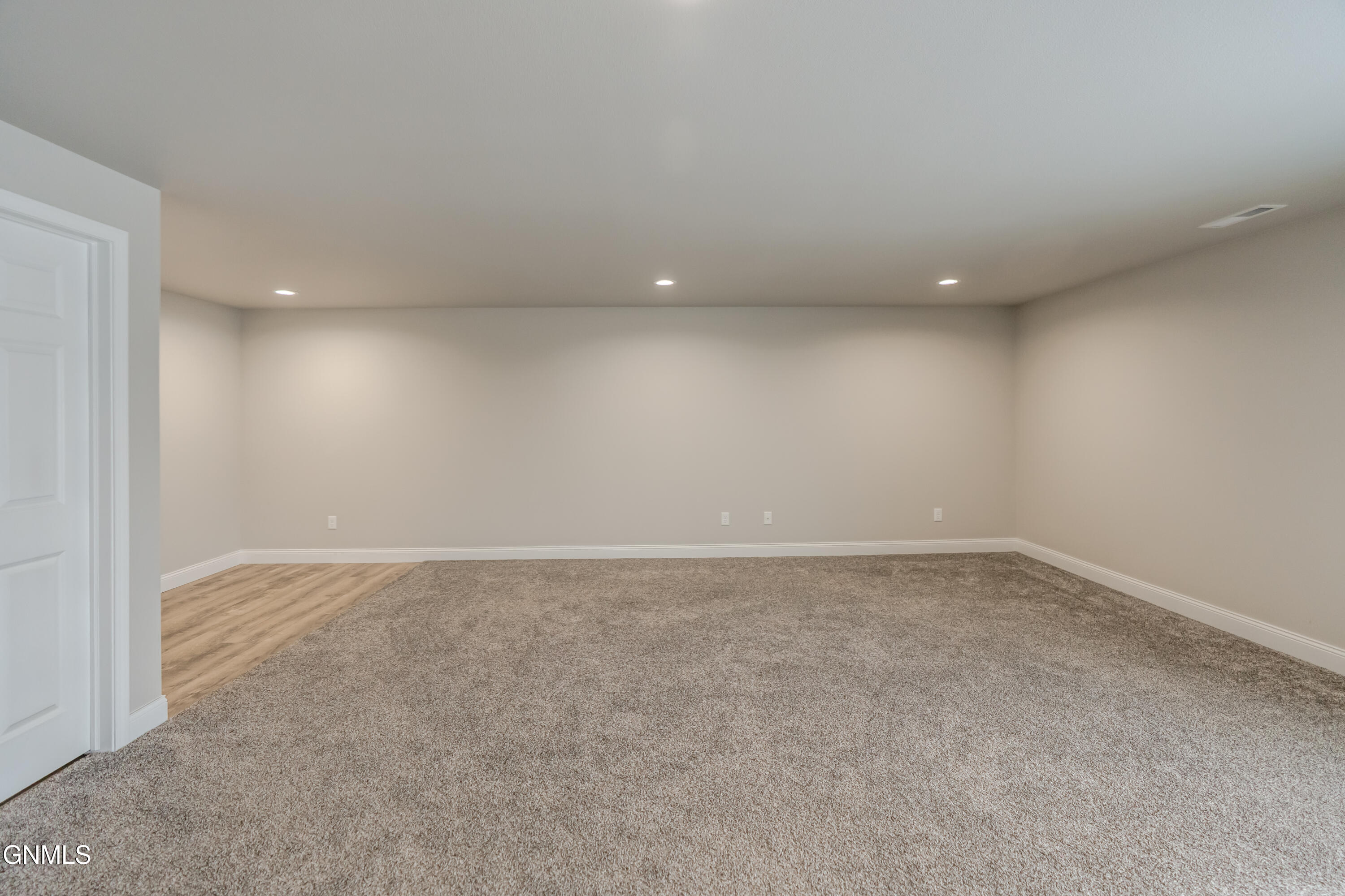 Bismarck, North Dakota, 58503, United States, 4 Bedrooms Bedrooms, ,3 BathroomsBathrooms,Residential,For Sale,2035327