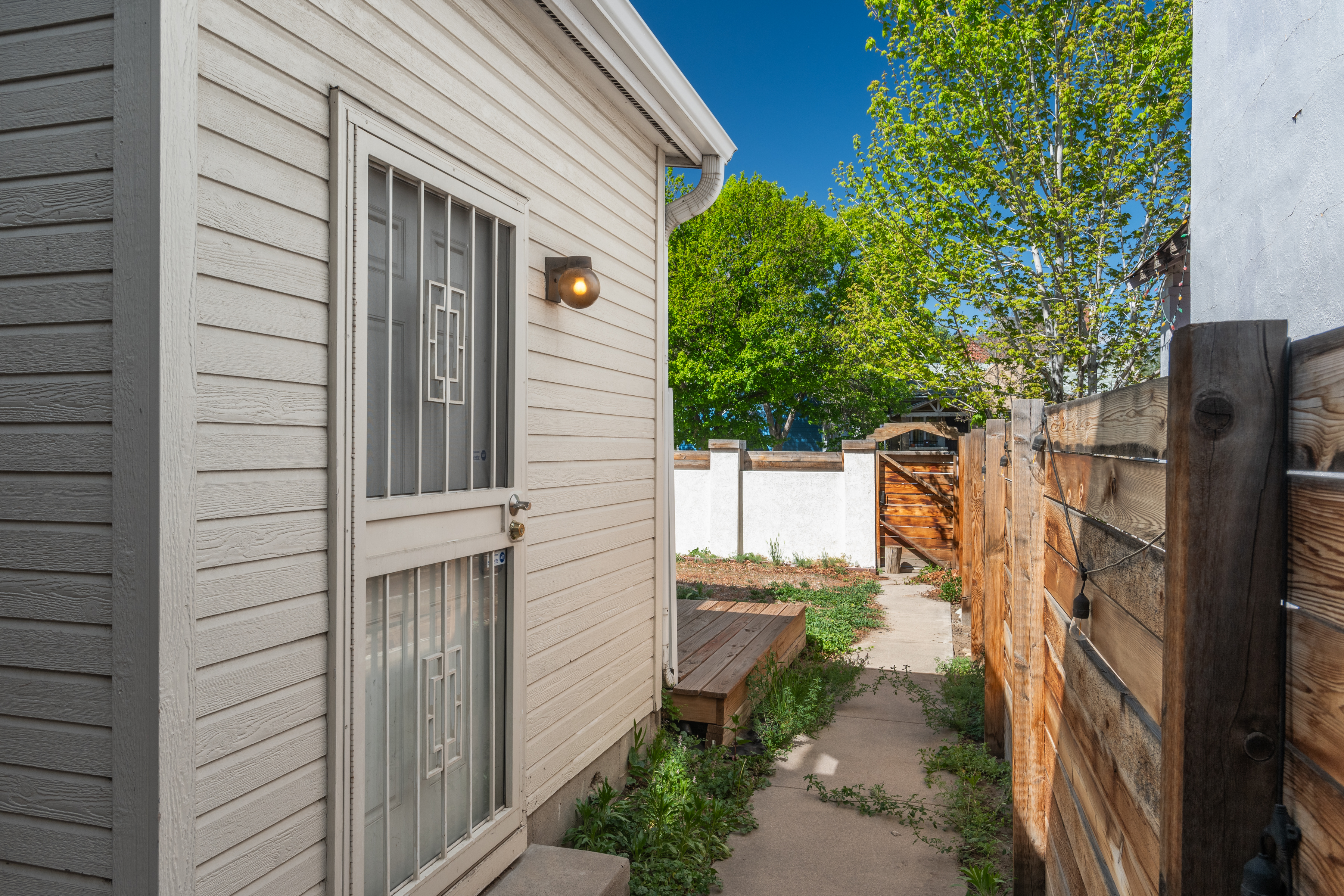  Charming Cole Bungalow – Fresh Updates, Green Kitchen & Private Deck - 物件實景