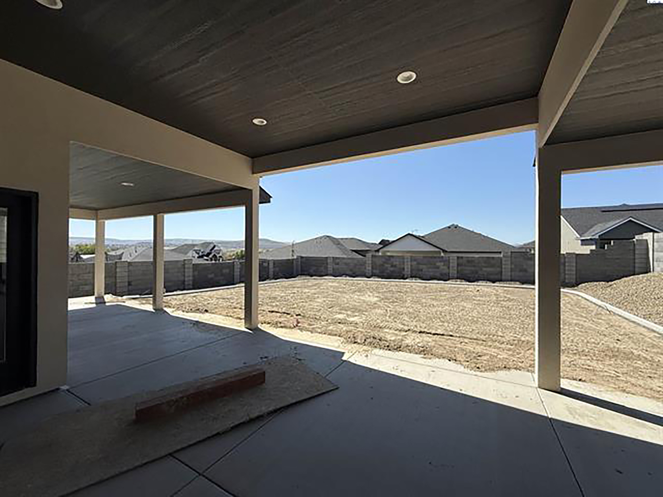  Brand new rambler with bonus room/ South Richland - 物件實景