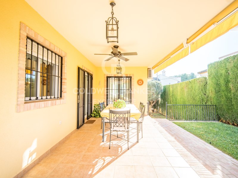 Valencia, Paterna, La Ca?ada Valencia, Paterna, La, Paterna, Comunidad Valenciana, ES, 5 Bedrooms Bedrooms, ,3 BathroomsBathrooms,Residential,For Sale,Valencia, Paterna, La Ca?ada Valencia, Paterna, La,1672423
