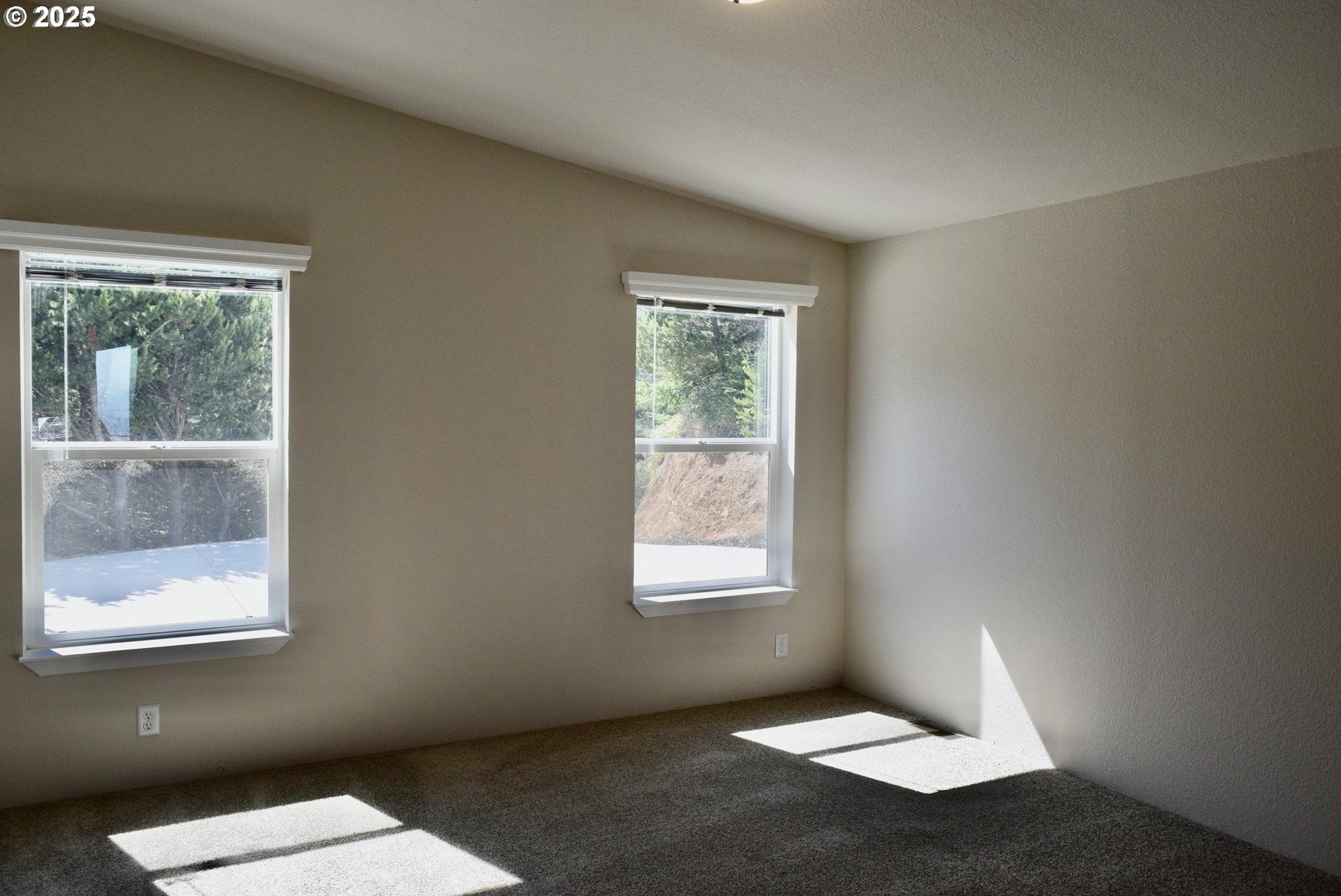 Gold Beach, Oregon, 97444, United States, 3 Bedrooms Bedrooms, ,2 BathroomsBathrooms,Residential,For Sale,1983630