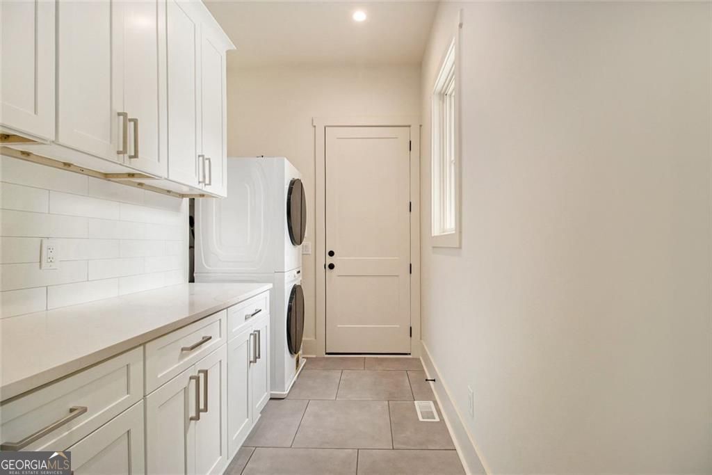 Atlanta, Georgia, 30342, United States, 6 Bedrooms Bedrooms, ,8 BathroomsBathrooms,Residential,For Sale,1858918