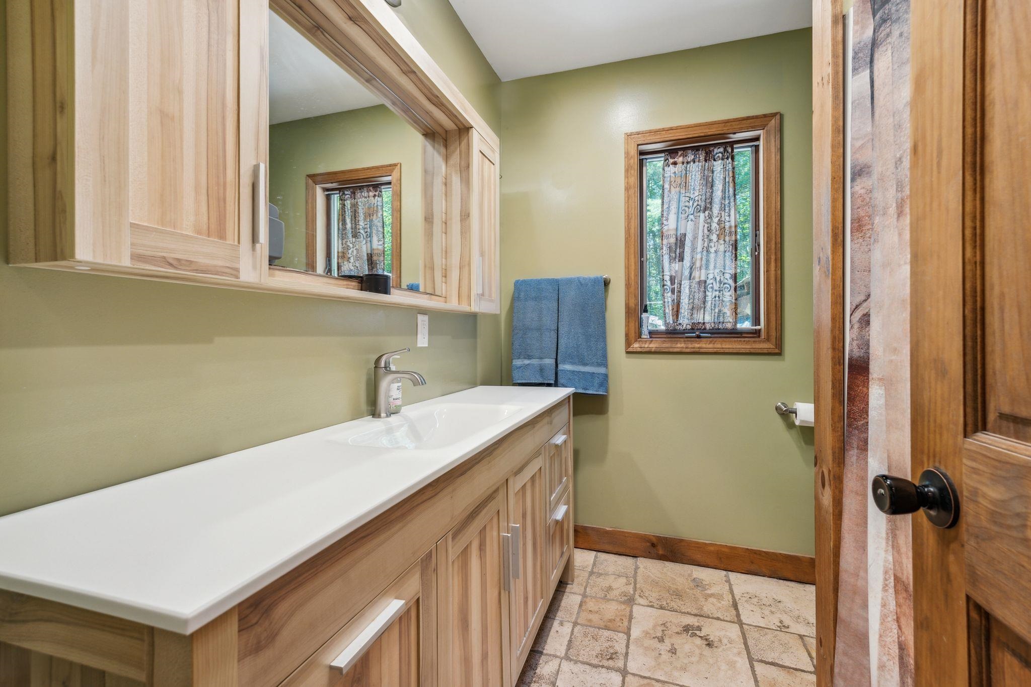Newbury, New Hampshire, 03255, United States, 3 Bedrooms Bedrooms, ,2 BathroomsBathrooms,Residential,For Sale,1847258