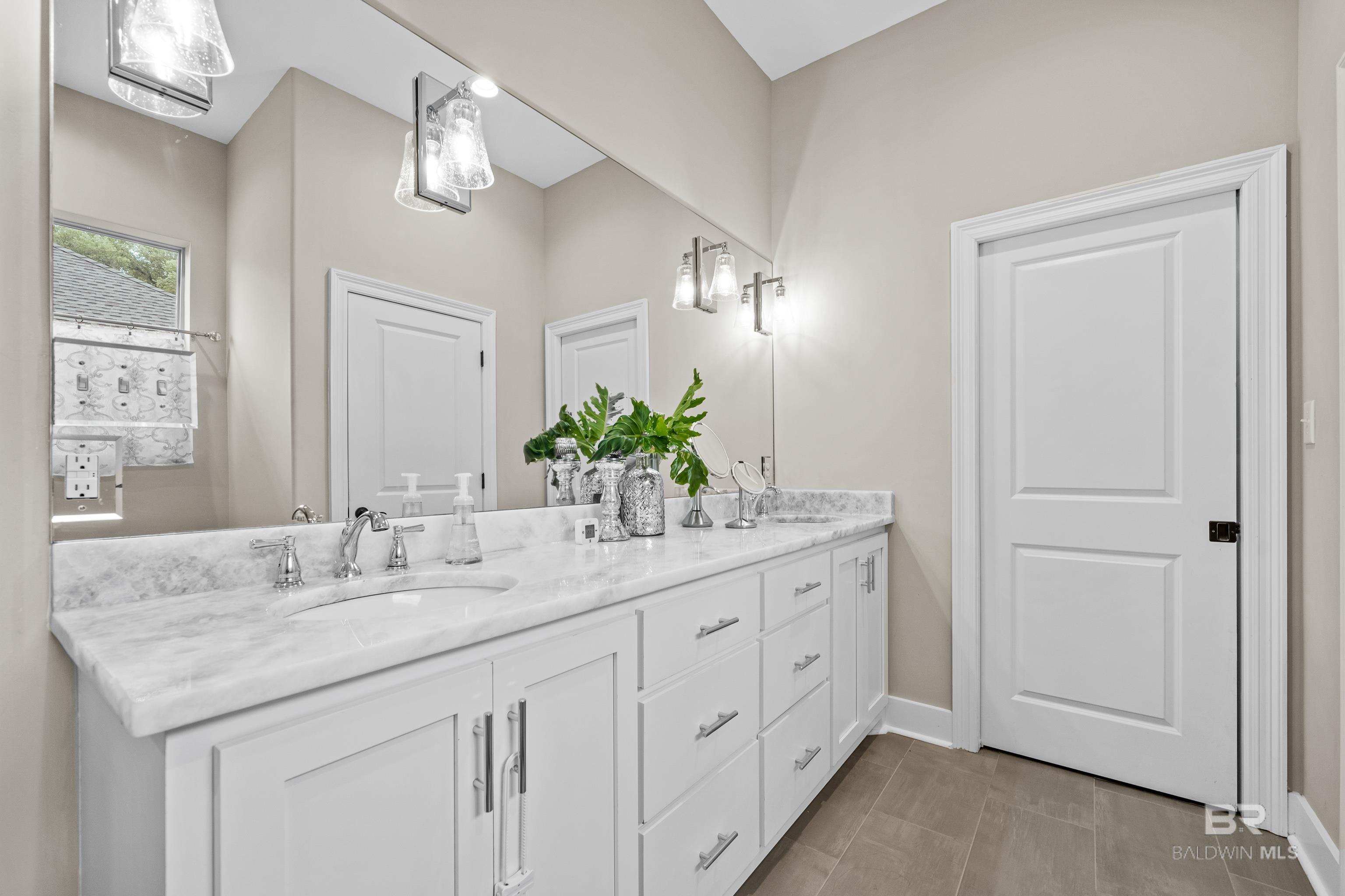 Fairhope, Alabama, 36532, United States, 4 Bedrooms Bedrooms, ,3 BathroomsBathrooms,Residential,For Sale,1804784