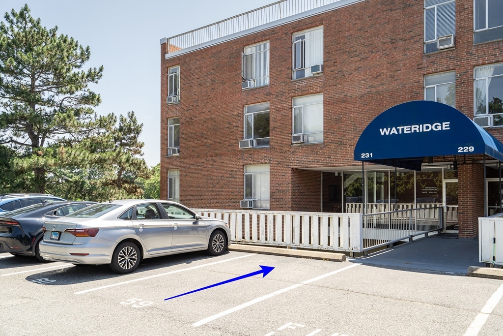 Watertown, Massachusetts, 02472, United States, 2 Bedrooms Bedrooms, ,1 BathroomBathrooms,Residential,For Sale,1865880