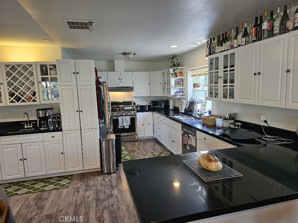 Los Angeles, California, 90019, United States, ,Residential,For Sale,2022270
