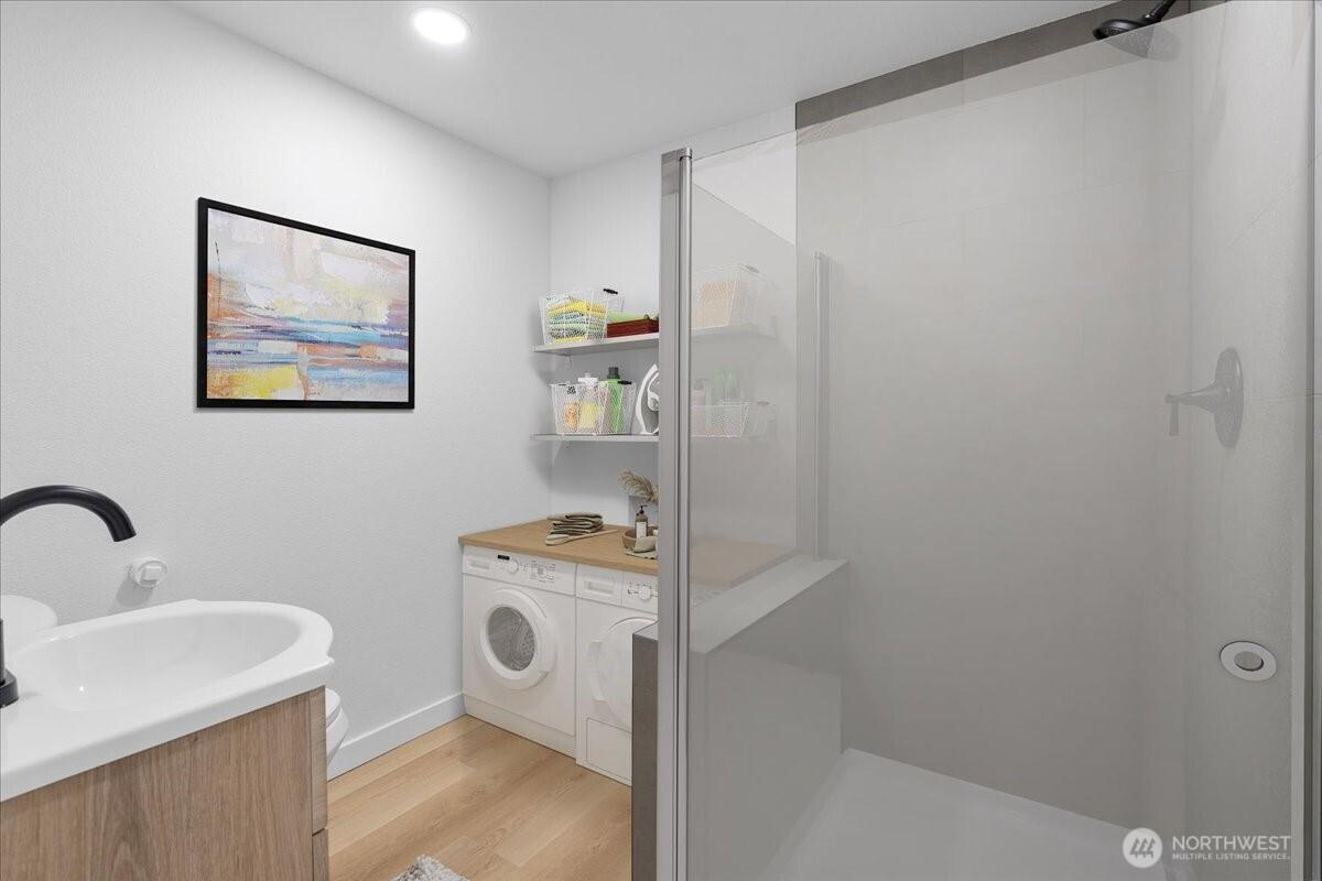 TACOMA, Washington, 98404, United States, 3 Bedrooms Bedrooms, ,2 BathroomsBathrooms,Residential,For Sale,2003286