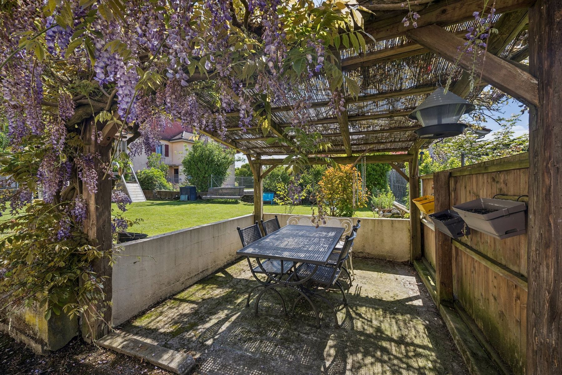 Very charming single-storey village house with potential - 物件實景