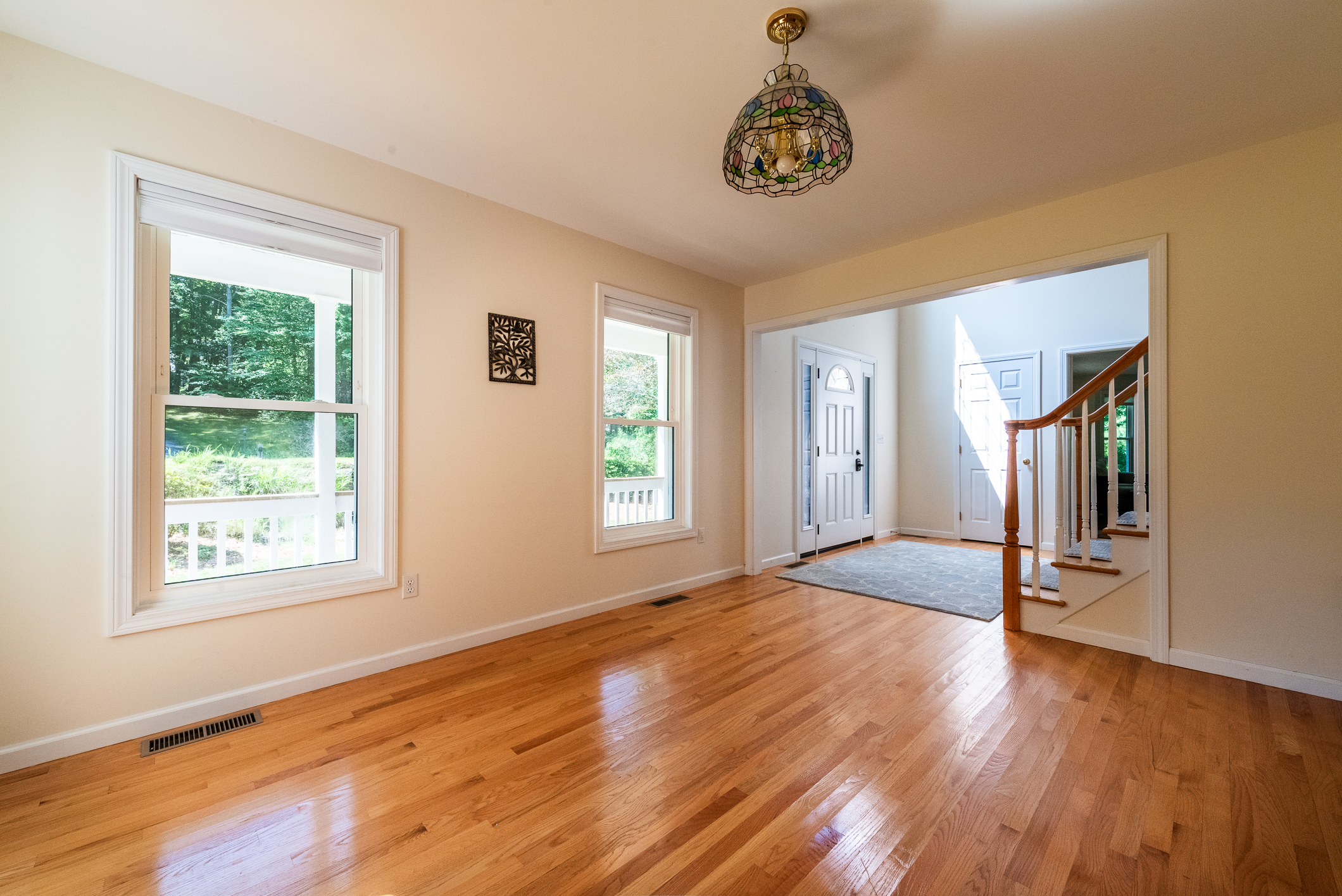  Classic Colonial Nestled on 3 Private Acres in Autumn Ridge - 物件實景