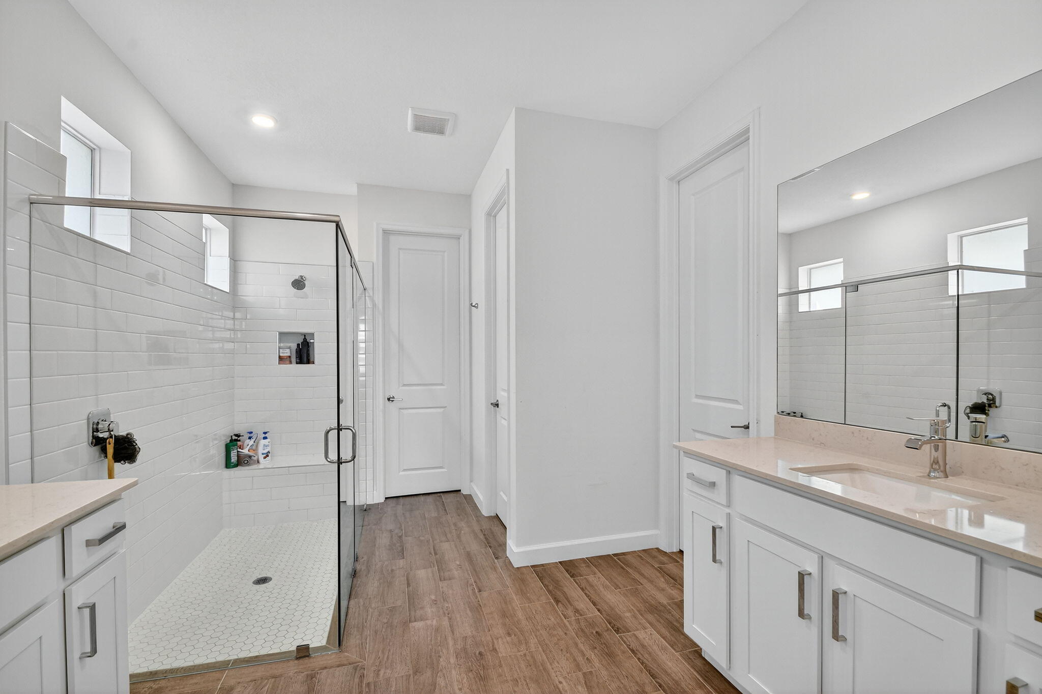 Loxahatchee, Florida, 33470, United States, 5 Bedrooms Bedrooms, ,4 BathroomsBathrooms,Residential,For Sale,1988065