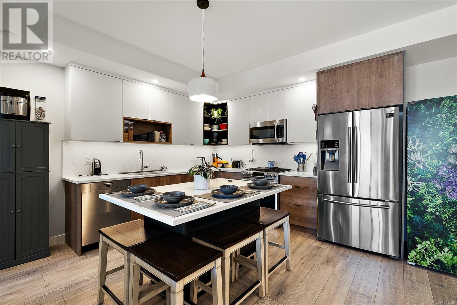 LANGFORD, British Columbia, V9B 0Y3, CA, 2 Bedrooms Bedrooms, ,2 BathroomsBathrooms,Residential,For Sale,1875162