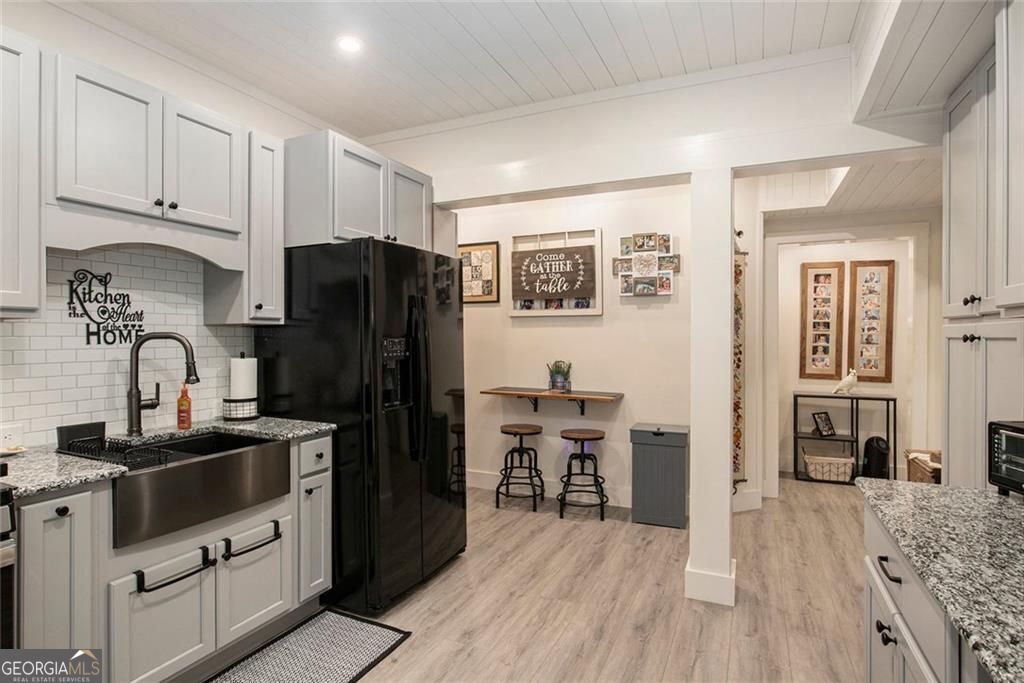 Flowery Branch, Georgia, 30542, United States, 5 Bedrooms Bedrooms, ,4 BathroomsBathrooms,Residential,For Sale,1914640