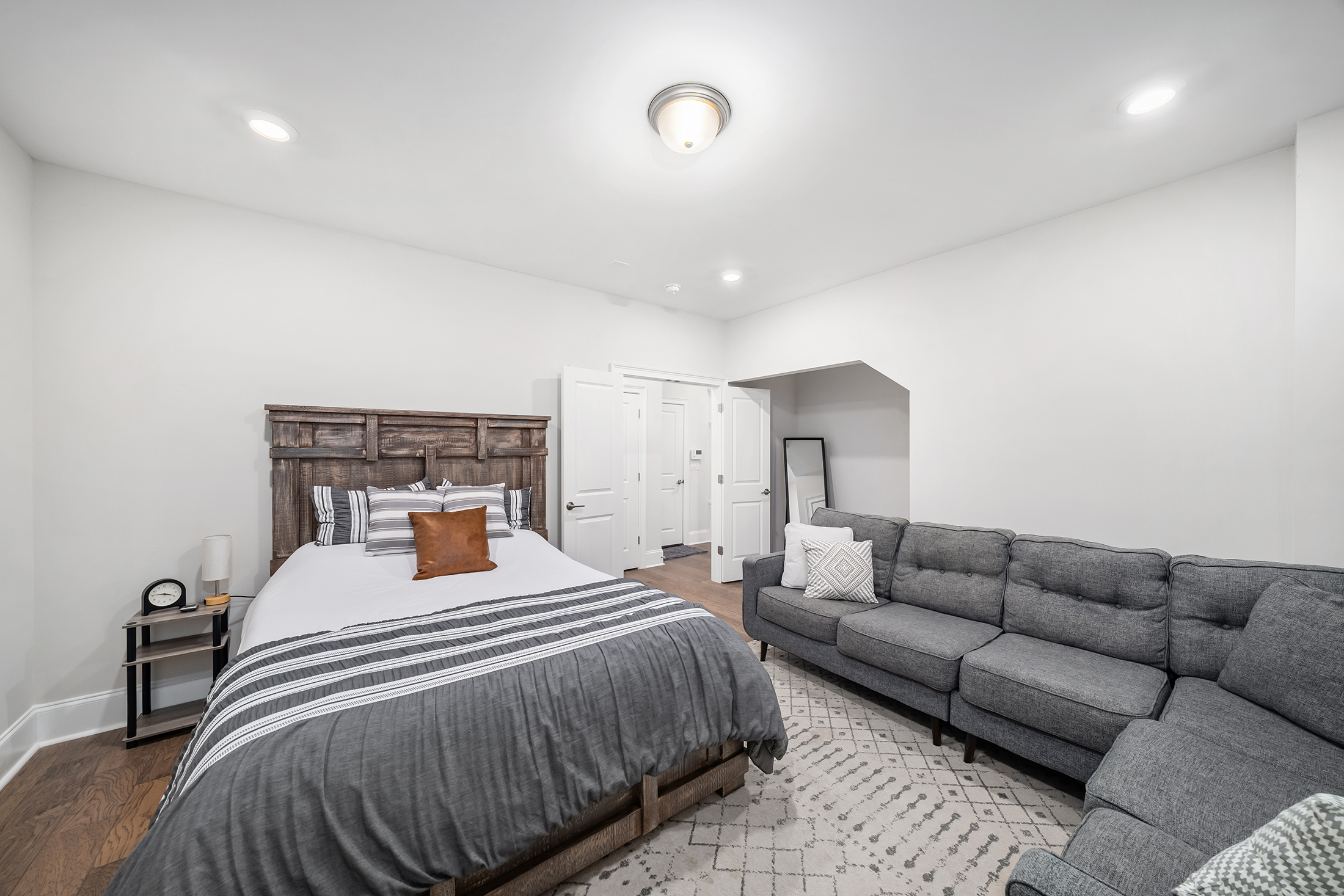  Beautifully Appointed Three-story Townhome - 物件實景