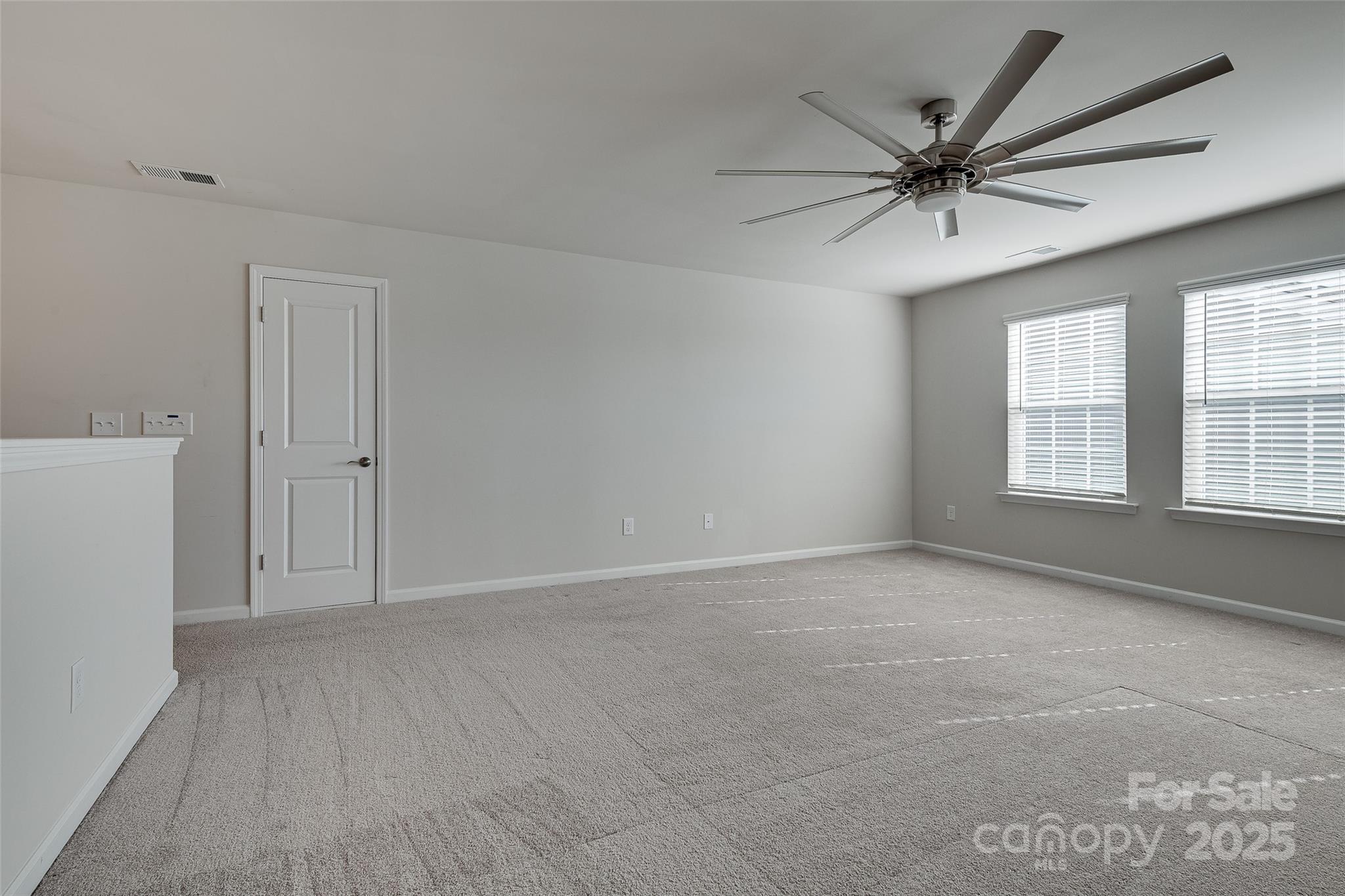 Charlotte, North Carolina, 28273, United States, 4 Bedrooms Bedrooms, ,3 BathroomsBathrooms,Residential,For Sale,1988941