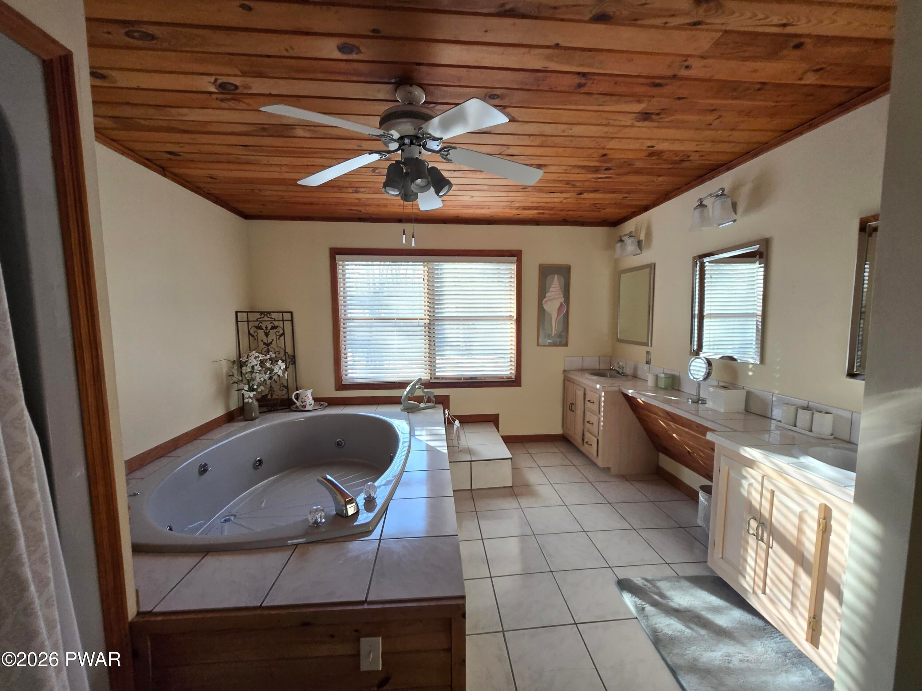 Lords Valley, Pennsylvania, 18428, United States, 4 Bedrooms Bedrooms, ,3 BathroomsBathrooms,Residential,For Sale,2020252