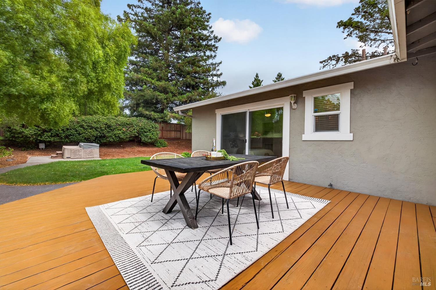 Petaluma, California, 94954, United States, 4 Bedrooms Bedrooms, ,2 BathroomsBathrooms,Residential,For Sale,2048082