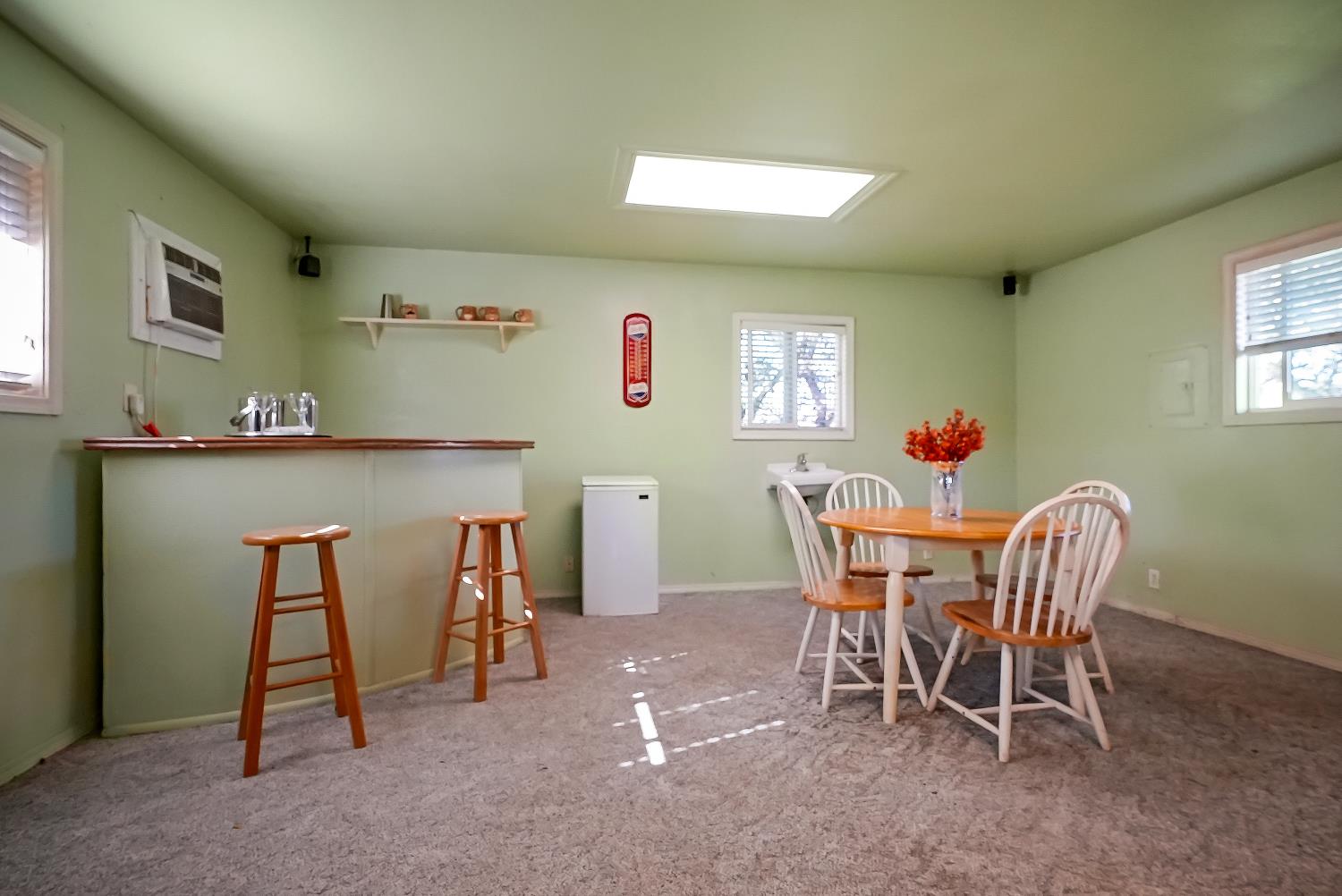 Linden, California, 952536, United States, 3 Bedrooms Bedrooms, ,2 BathroomsBathrooms,Residential,For Sale,2029919