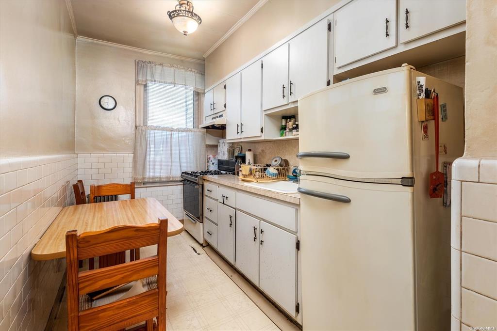 Brooklyn, New York, 11204, United States, 5 Bedrooms Bedrooms, ,3 BathroomsBathrooms,Residential,For Sale,1809100