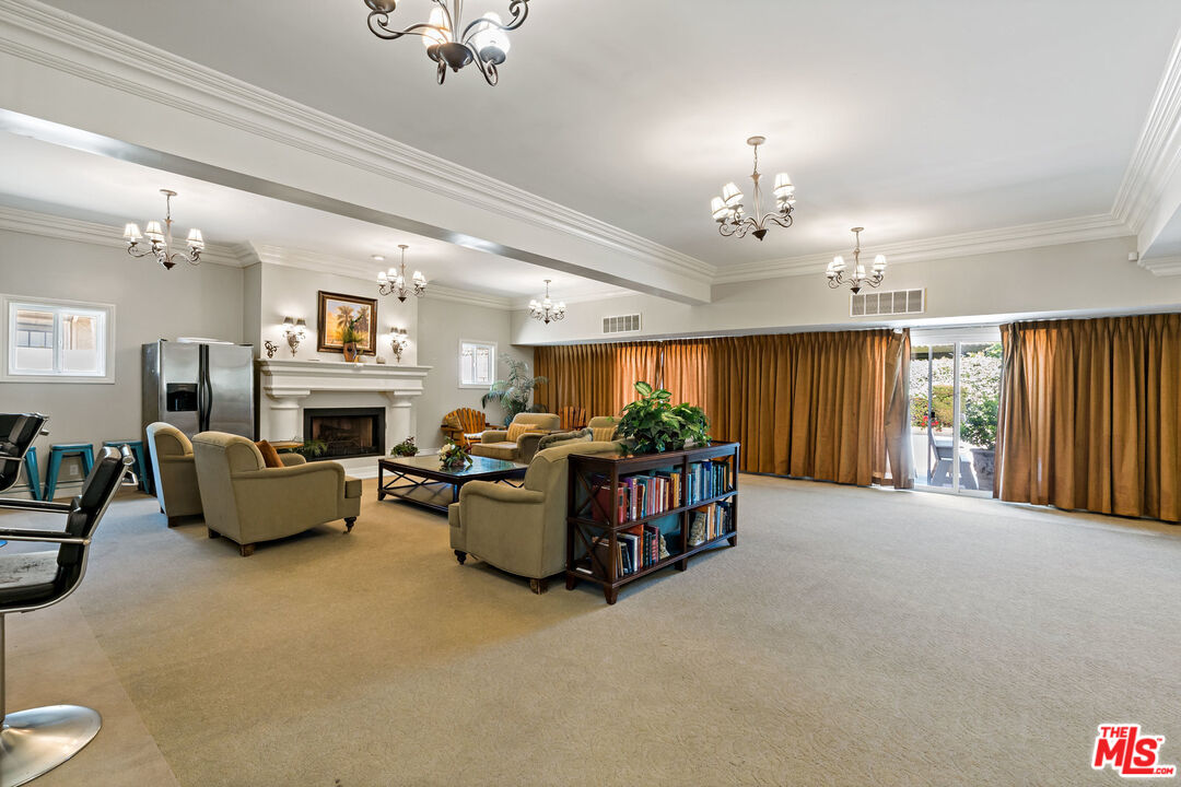 Winnetka, California, 91306, United States, 3 Bedrooms Bedrooms, ,2 BathroomsBathrooms,Residential,For Sale,1919452