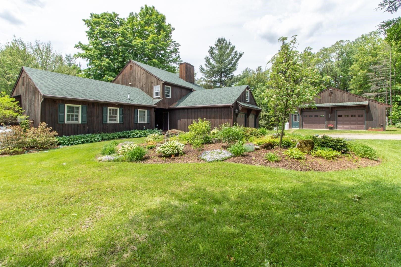 Troy, Vermont, 05859, United States, 3 Bedrooms Bedrooms, ,1 BathroomBathrooms,Residential,For Sale,1937001