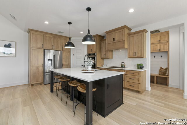 Blanco, Texas, 78606, United States, 4 Bedrooms Bedrooms, ,3 BathroomsBathrooms,Residential,For Sale,1989334