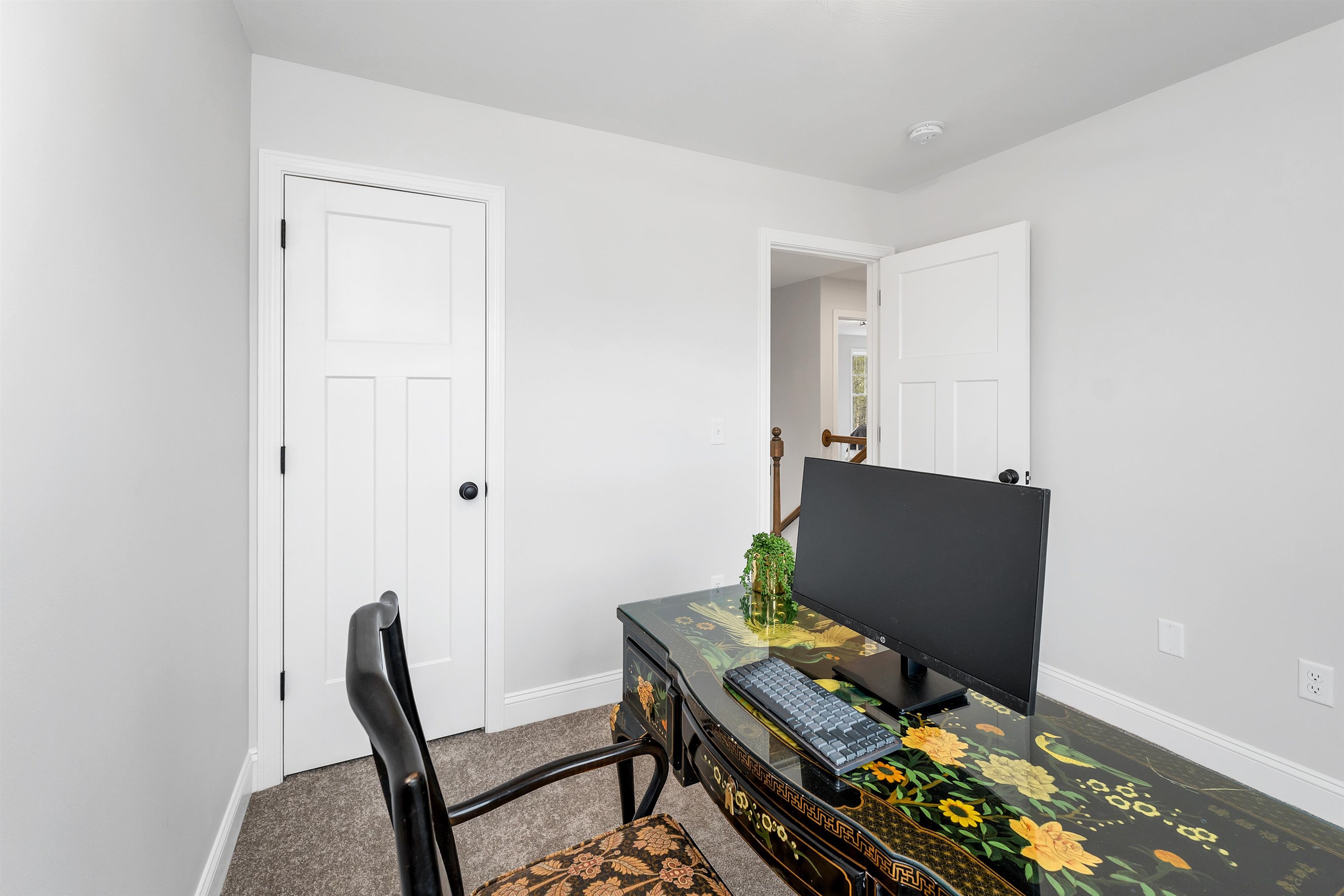 Litchfield, New Hampshire, 03052, United States, 3 Bedrooms Bedrooms, ,2 BathroomsBathrooms,Residential,For Sale,1786449