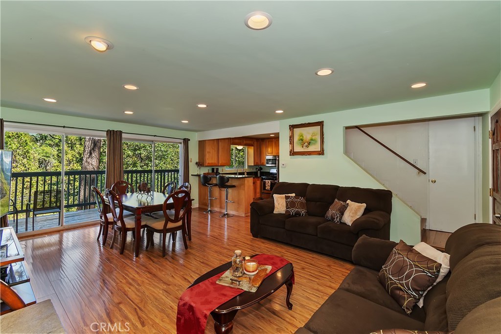 Lake Arrowhead, California, 92352, United States, 4 Bedrooms Bedrooms, ,2 BathroomsBathrooms,Residential,For Sale,1955780