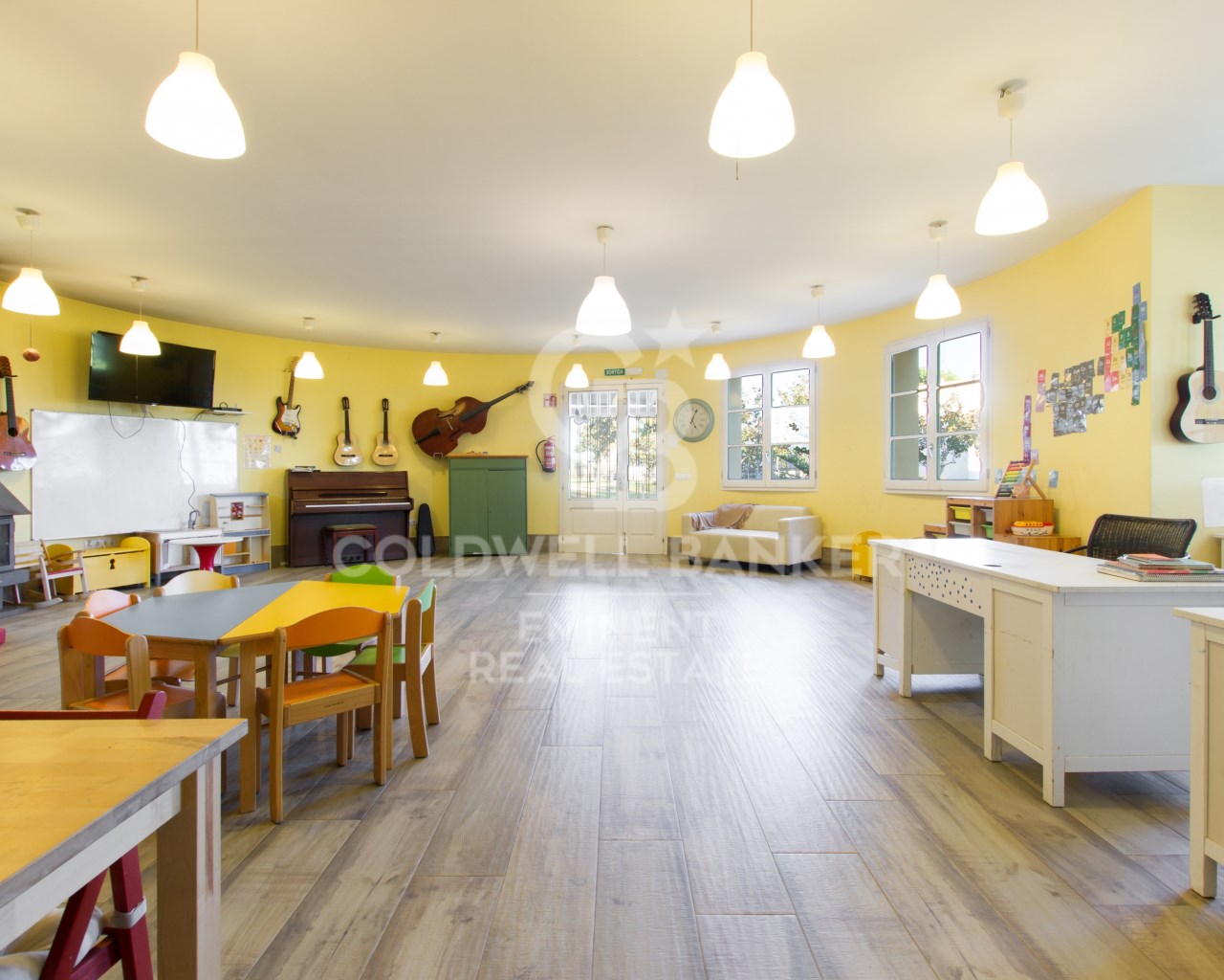 Mataró, Catalonia, ES, 6 Bedrooms Bedrooms, ,5 BathroomsBathrooms,Residential,For Sale,2000993