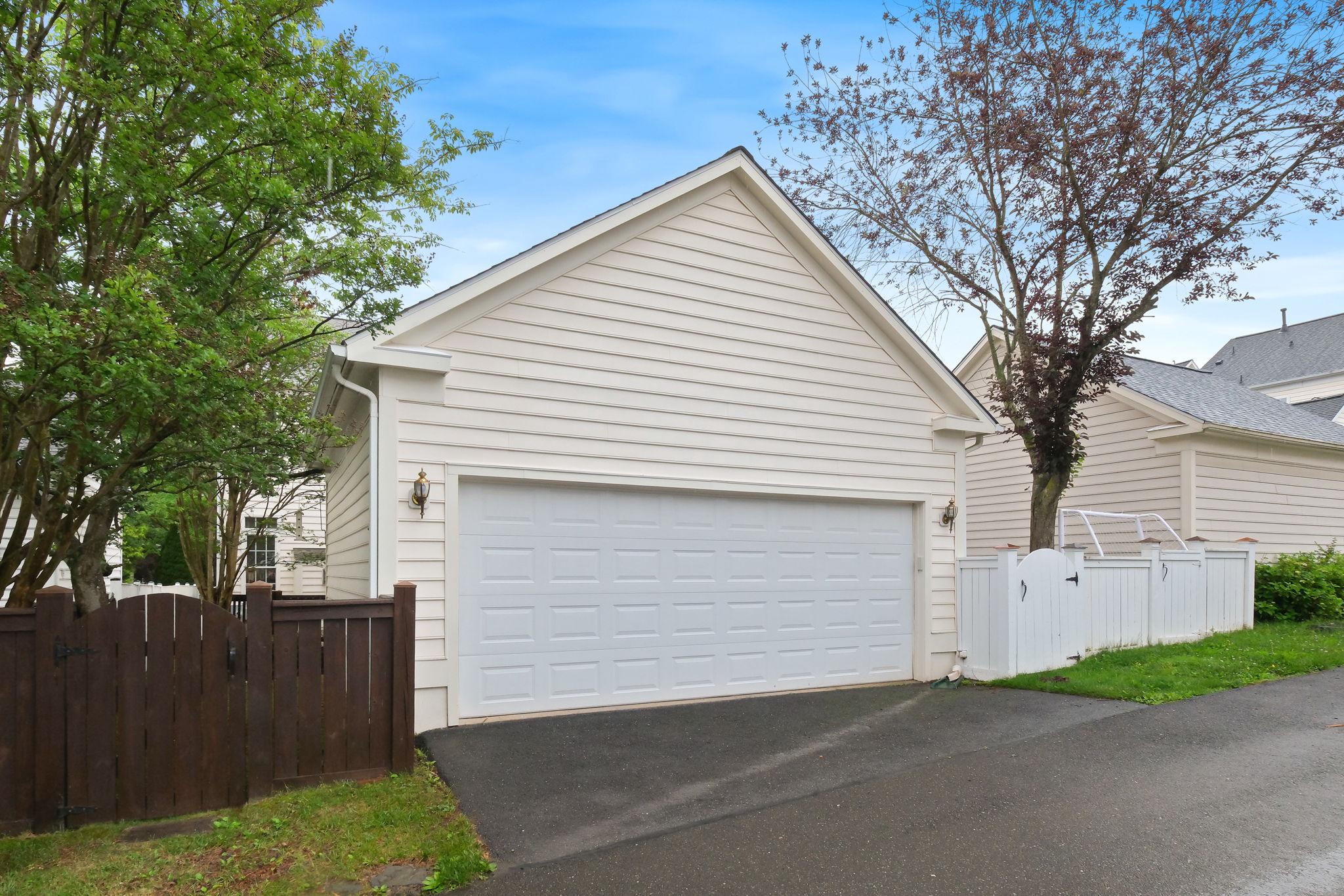  845 Lake Varuna Drive, Gaithersburg, MD, 20878 - 物件實景