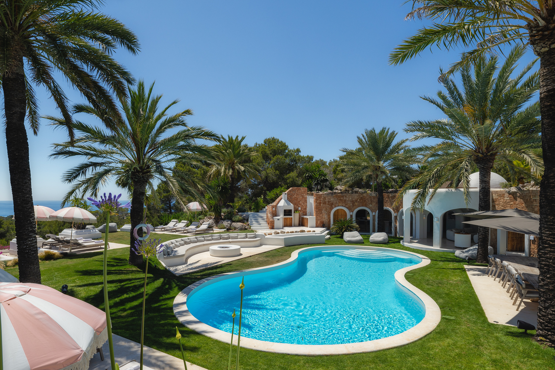  A landmark statement estate on Ibiza’s west coast - 物件實景