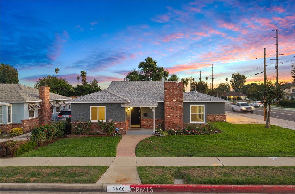 Temple City, California, 91780, United States, 2 Bedrooms Bedrooms, ,1 BathroomBathrooms,Residential,For Sale,1986228