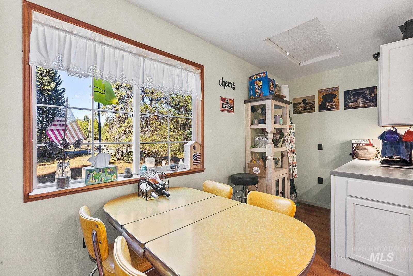 Winchester, Idaho, 83555, United States, 2 Bedrooms Bedrooms, ,2 BathroomsBathrooms,Residential,For Sale,1982672