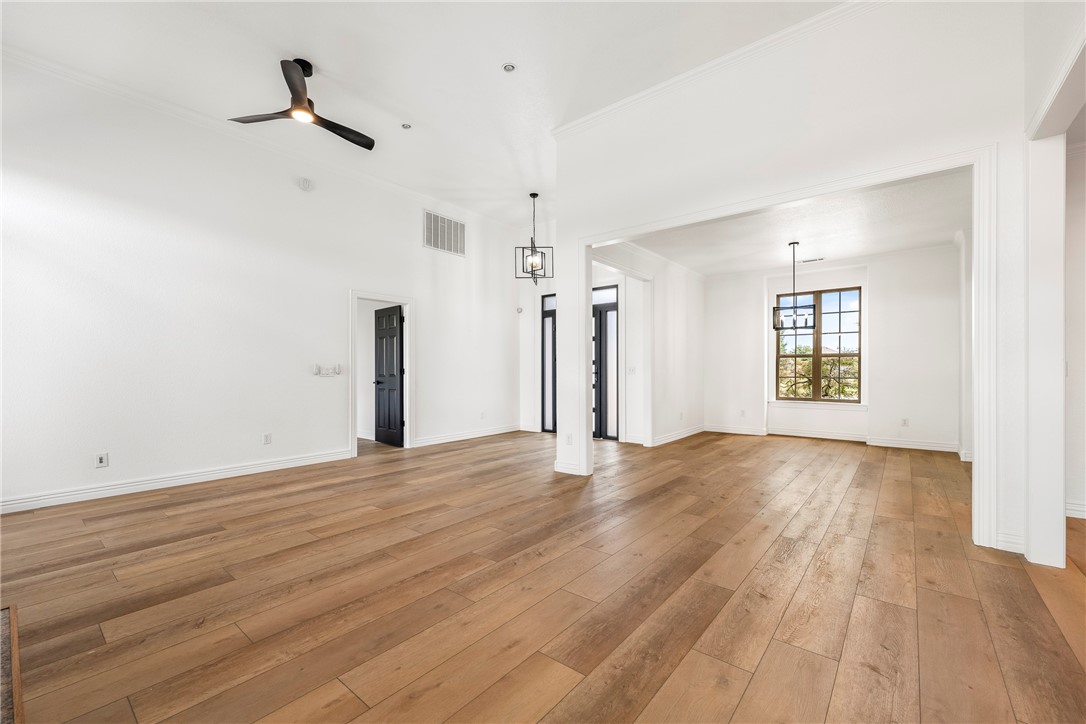 Fayetteville, Arkansas, 72701, United States, 4 Bedrooms Bedrooms, ,3 BathroomsBathrooms,Residential,For Sale,1907520