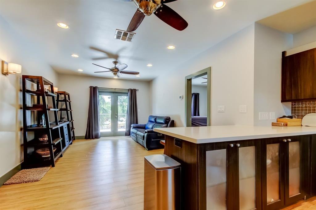 St Petersburg, Florida, 33701, United States, 3 Bedrooms Bedrooms, ,4 BathroomsBathrooms,Residential,For Sale,1895671