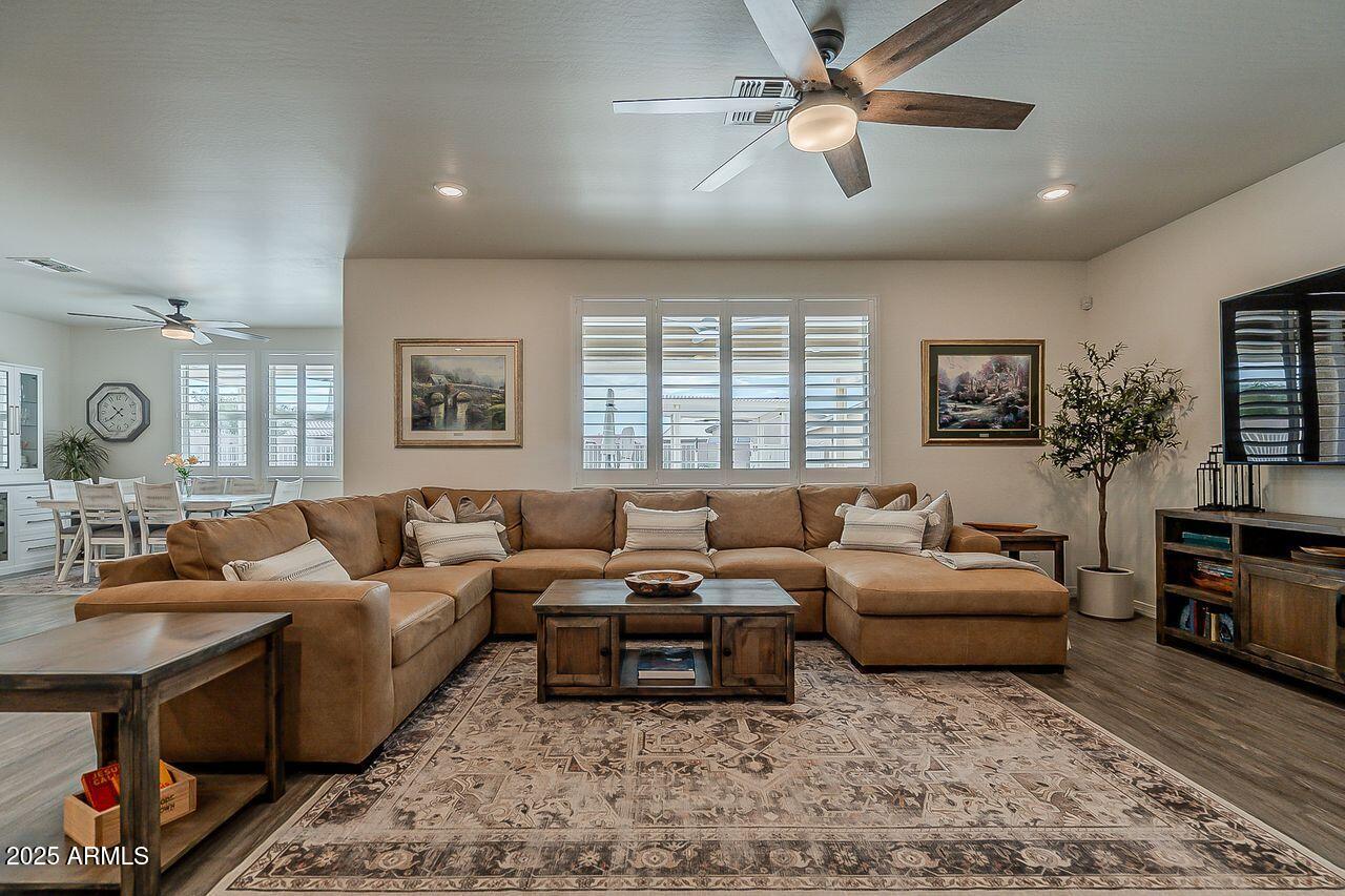 Maricopa, Arizona, 85138, United States, 3 Bedrooms Bedrooms, ,Residential,For Sale,1940206