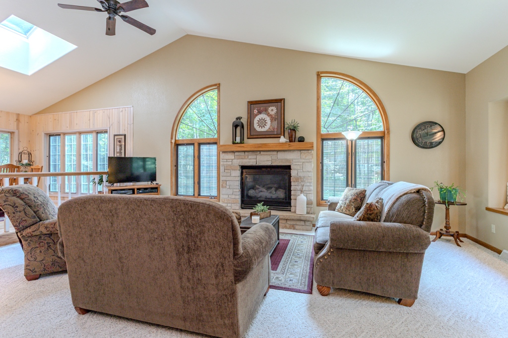 Wausau, Wisconsin, 54401, United States, 4 Bedrooms Bedrooms, ,3 BathroomsBathrooms,Residential,For Sale,1889957