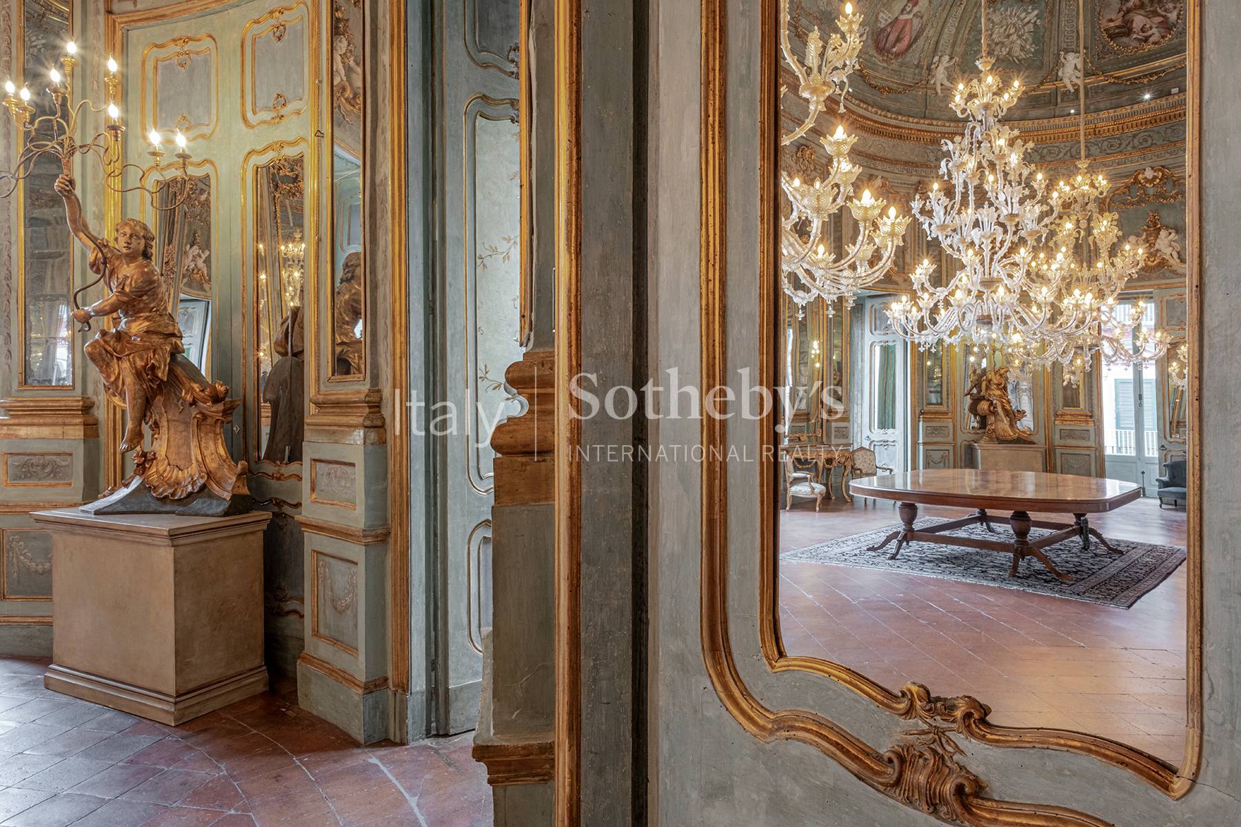  Monumental historic mansion in the heart of Naples - 物件實景