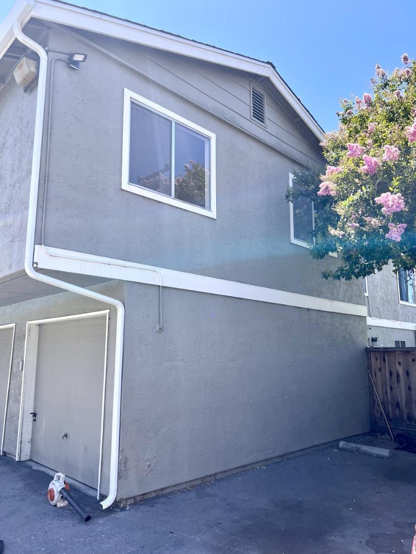San Jose, California, 95122, United States, 2 Bedrooms Bedrooms, ,1 BathroomBathrooms,Residential,For Sale,1911933