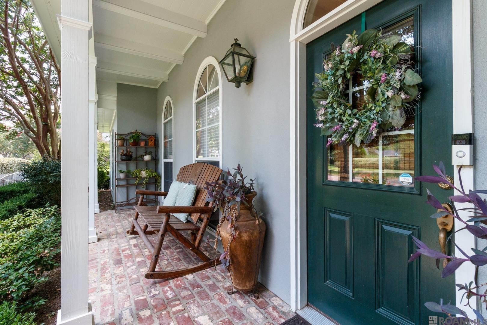 Baton Rouge, Louisiana, 70808, United States, 4 Bedrooms Bedrooms, ,3 BathroomsBathrooms,Residential,For Sale,1935637