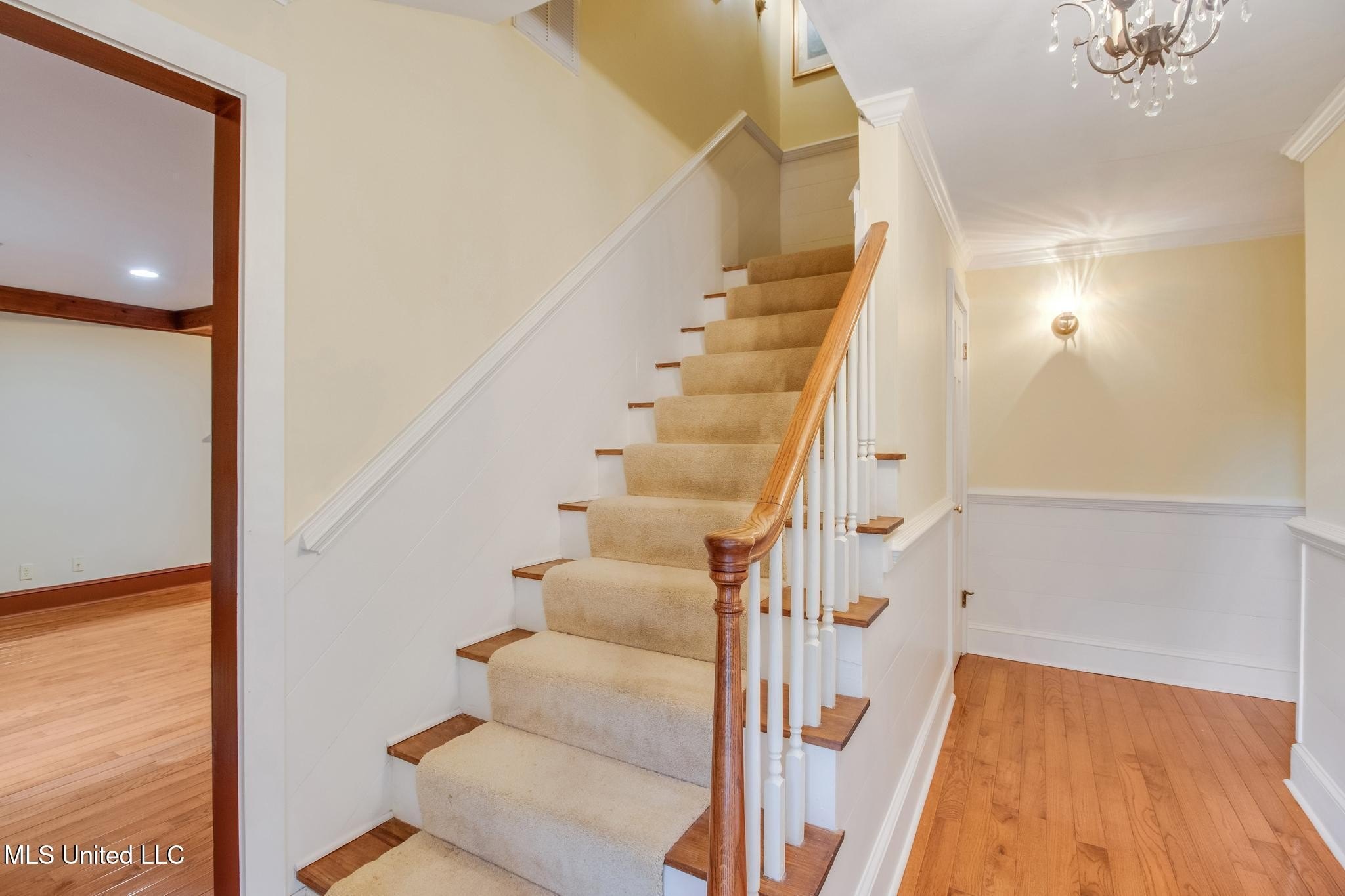 Gulfport, Mississippi, 39507, United States, 4 Bedrooms Bedrooms, ,4 BathroomsBathrooms,Residential,For Sale,1977287