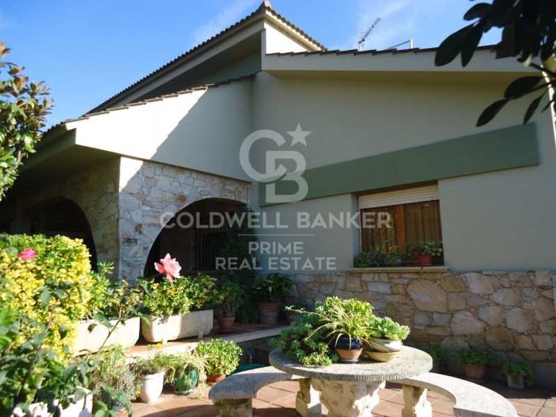 Girona, La Bisbal d'Empord?, La Bisbal d'Empord?, La Bisbal d'Empordà, Catalonia, ES, 4 Bedrooms Bedrooms, ,1 BathroomBathrooms,Residential,For Sale,Girona, La Bisbal d'Empord?, La Bisbal d'Empord?,1448680