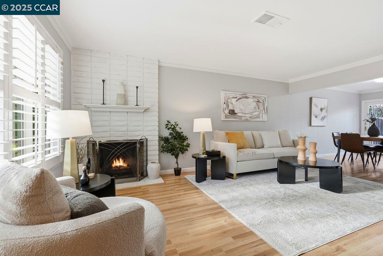 Moraga, California, 94556, United States, 2 Bedrooms Bedrooms, ,1 BathroomBathrooms,Residential,For Sale,1994514